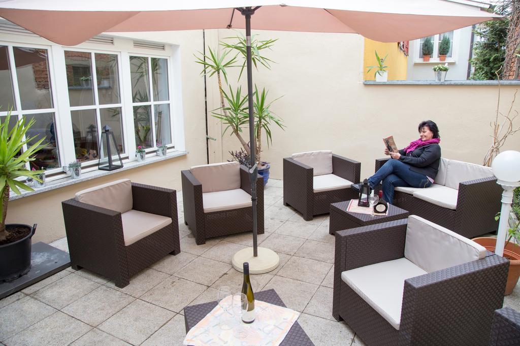 Hotel Garni Zum Hirschen Iphofen Dış mekan fotoğraf